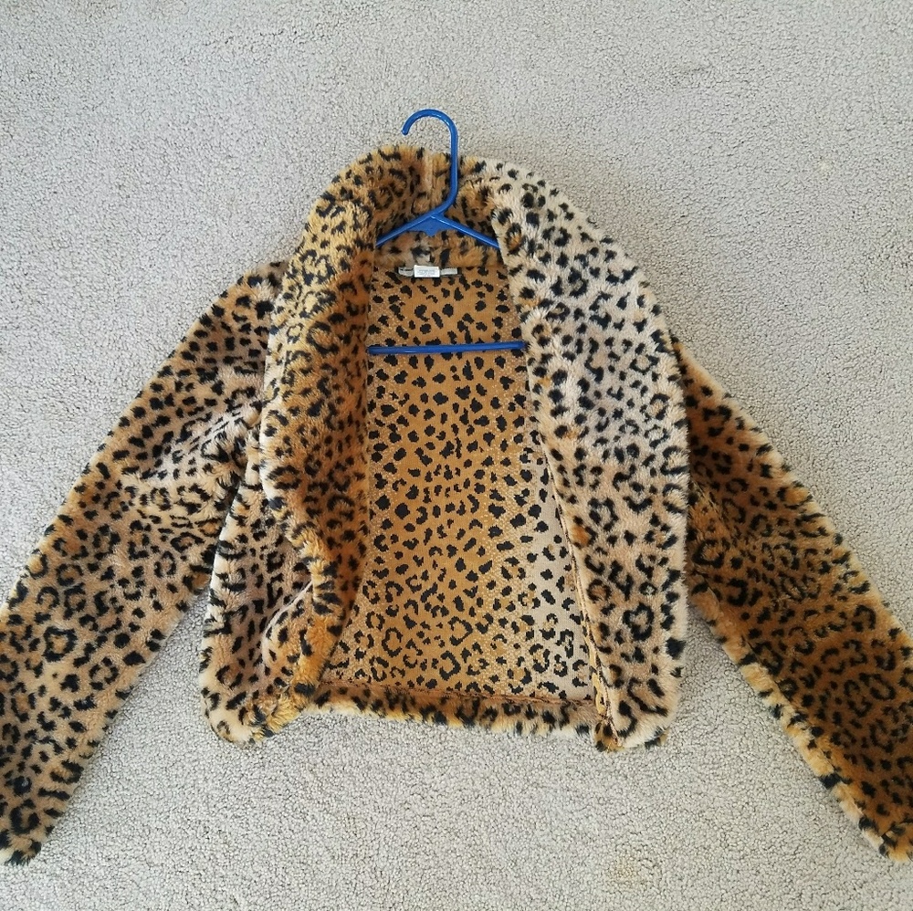 Faux leopard print shawl jacket